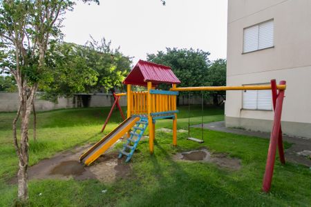 Apartamento para alugar com 52m², 2 quartos e 1 vaga Apartamento para alugar com 52m², 2 quartos e 1 vagaÁrea comum - Playground