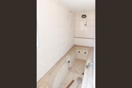 Casa para alugar com 300m², 1 quarto e 3 vagasBanheiro 2