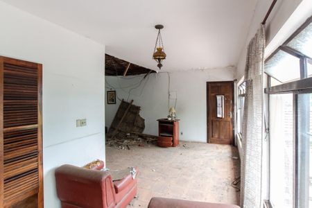 Casa para alugar com 300m², 1 quarto e 3 vagasSala