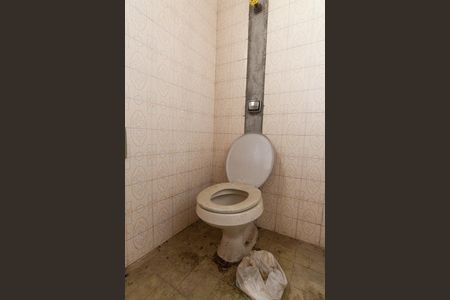 Casa para alugar com 300m², 1 quarto e 3 vagasBanheiro 1