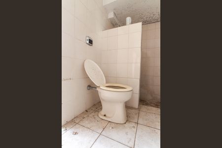 Casa para alugar com 300m², 1 quarto e 3 vagasBanheiro 2