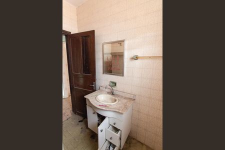 Casa para alugar com 300m², 1 quarto e 3 vagasBanheiro 1