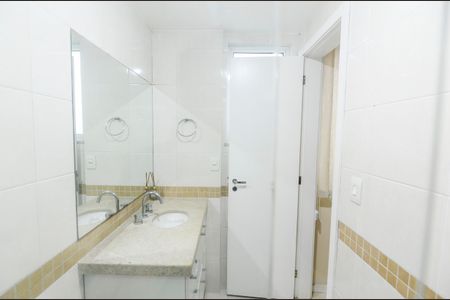 Apartamento para alugar com 105m², 3 quartos e 2 vagasBanheiro da Suíte