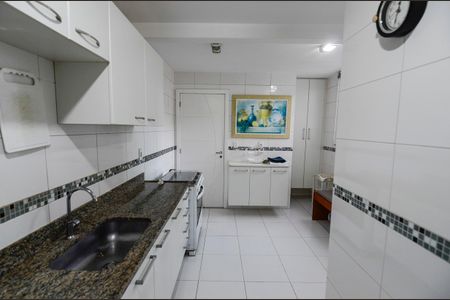 Apartamento para alugar com 105m², 3 quartos e 2 vagasCozinha