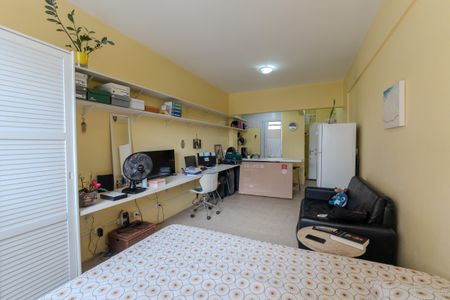 Studio à venda com 30m², 1 quarto e sem vaga Studio à venda com 30m², 1 quarto e sem vagaKitnet