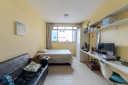 Studio à venda com 30m², 1 quarto e sem vaga Studio à venda com 30m², 1 quarto e sem vagaKitnet