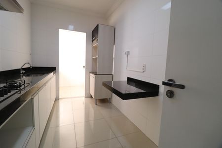 Apartamento para alugar com 93m², 3 quartos e 2 vagasCozinha