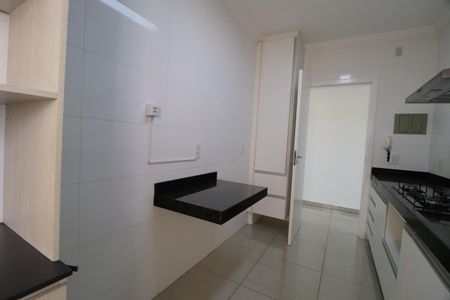 Apartamento para alugar com 93m², 3 quartos e 2 vagasCozinha