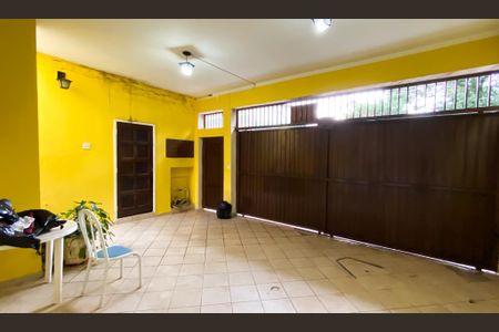 Casa à venda com 250m², 2 quartos e 3 vagasGaragem