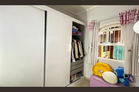 Casa à venda com 250m², 2 quartos e 3 vagasQuarto 2