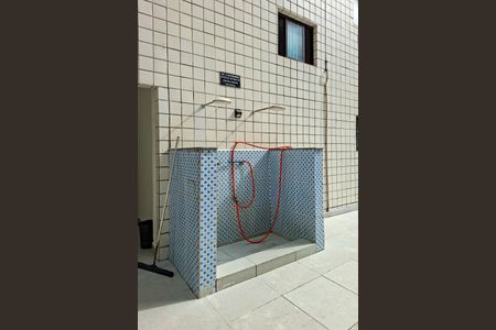 Apartamento para alugar com 70m², 1 quarto e 1 vagaDucha