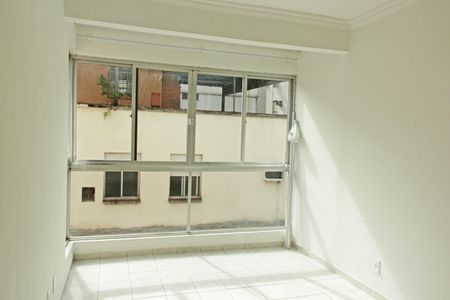 Apartamento para alugar com 77m², 1 quarto e 1 vagaSala