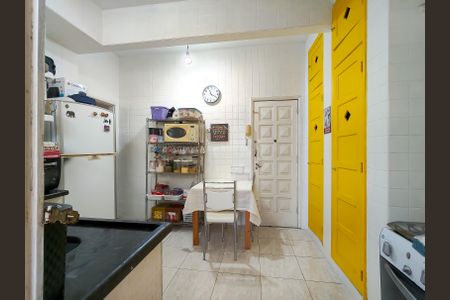 Apartamento à venda com 100m², 2 quartos e 1 vagaCozinha