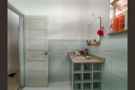 Apartamento à venda com 100m², 2 quartos e 1 vagaBanheiro Corredor