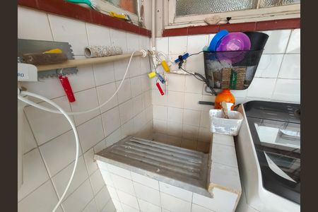 Apartamento à venda com 100m², 2 quartos e 1 vagaÁrea de Serviço