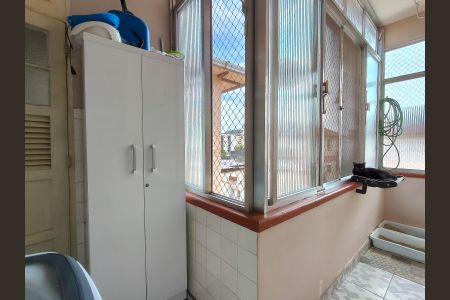 Apartamento à venda com 100m², 2 quartos e 1 vagaÁrea de Serviço