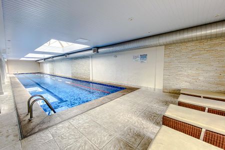 Apartamento à venda com 72m², 2 quartos e 1 vagaÁrea comum - Piscina