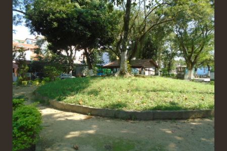 Casa de condomínio para alugar com 211m², 3 quartos e 2 vagas Casa de condomínio para alugar com 211m², 3 quartos e 2 vagasÁrea externa