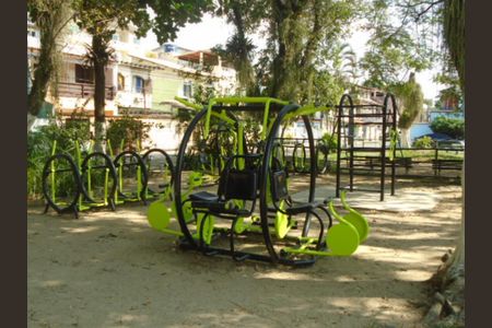 Casa de condomínio para alugar com 211m², 3 quartos e 2 vagas Casa de condomínio para alugar com 211m², 3 quartos e 2 vagasÁrea externa