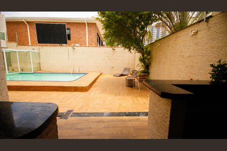 Casa para alugar com 600m², 6 quartos e 4 vagasChurrasqueira