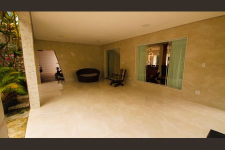 Casa para alugar com 600m², 6 quartos e 4 vagasHall de entrada