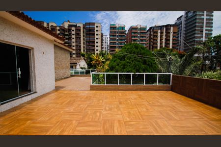 Casa para alugar com 600m², 6 quartos e 4 vagasVaranda