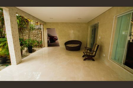 Casa para alugar com 600m², 6 quartos e 4 vagasHall de entrada