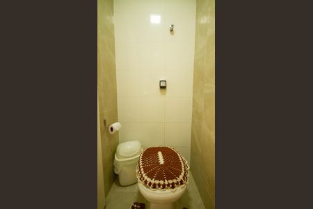 Casa para alugar com 600m², 6 quartos e 4 vagasBanheiro Social