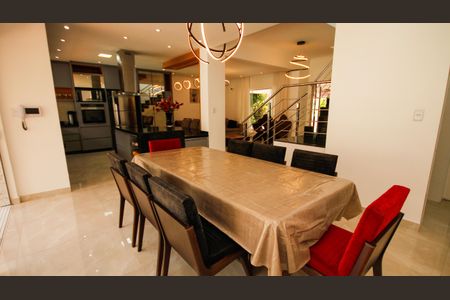 Casa para alugar com 600m², 6 quartos e 4 vagasSala de Jantar
