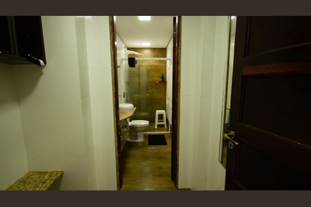 Casa para alugar com 600m², 6 quartos e 4 vagasBanheiro da Piscina