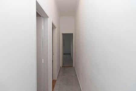 Casa para alugar com 90m², 2 quartos e 2 vagasCorredor dos Quartos