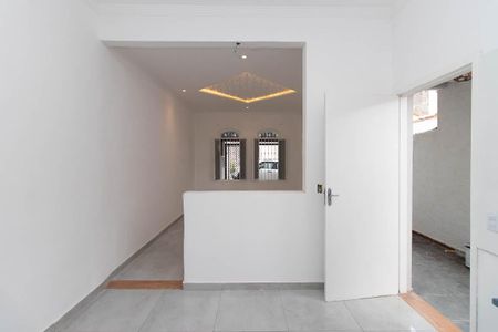 Cozinha de casa para alugar com 2 quartos, 90m² em Parque Casa de Pedra, São Paulo