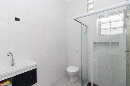 Banheiro de casa para alugar com 2 quartos, 90m² em Parque Casa de Pedra, São Paulo