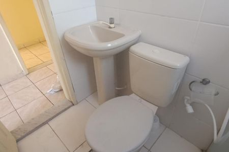 Studio para alugar com 70m², 1 quarto e sem vaga Studio para alugar com 70m², 1 quarto e sem vagaBanheiro