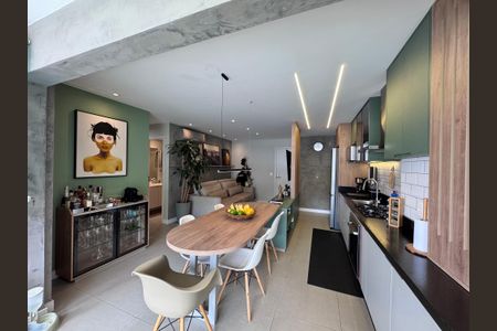 Sala de apartamento à venda com 2 quartos, 72m² em Recreio dos Bandeirantes, Rio de Janeiro