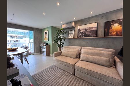 Sala de apartamento à venda com 2 quartos, 72m² em Recreio dos Bandeirantes, Rio de Janeiro