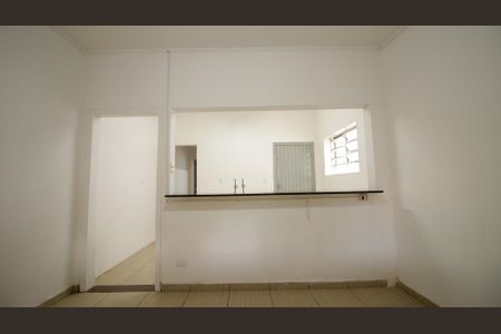 Casa para alugar com 5 quartos, 300m² em Vila Prudente, São Paulo