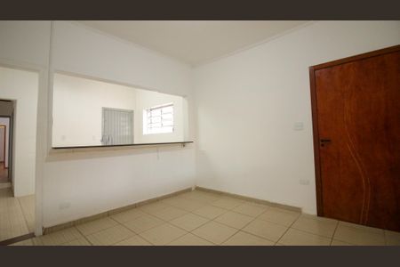 Casa para alugar com 5 quartos, 300m² em Vila Prudente, São Paulo