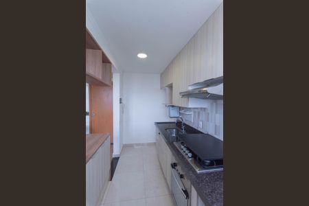 Apartamento para alugar com 55m², 2 quartos e 2 vagas Apartamento para alugar com 55m², 2 quartos e 2 vagasCozinha
