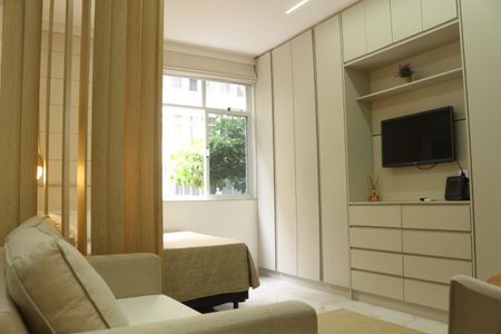 Sala de apartamento à venda com 1 quarto, 30m² em Leme, Rio de Janeiro