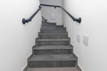 Studio para alugar com 16m², 1 quarto e sem vagaEscada