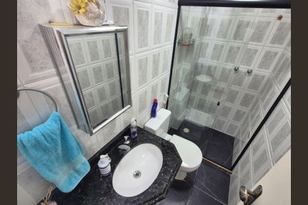 Apartamento à venda com 120m², 3 quartos e 2 vagasBanheiro quarto 2