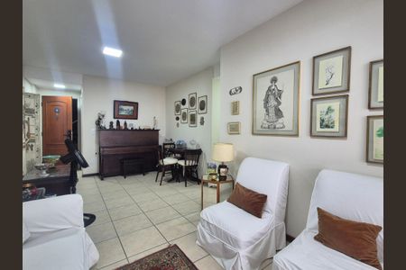 Apartamento à venda com 120m², 3 quartos e 2 vagasSala 