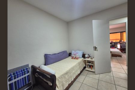 Apartamento à venda com 120m², 3 quartos e 2 vagasQuarto 2