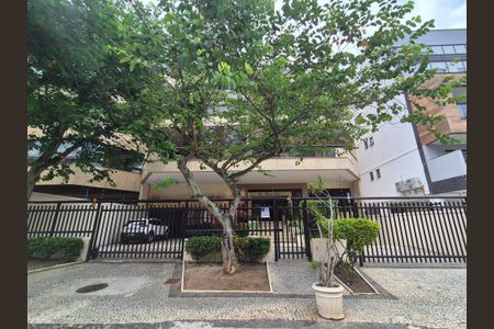 Apartamento à venda com 120m², 3 quartos e 2 vagasFachada 