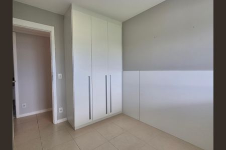 Apartamento à venda com 100m², 3 quartos e 2 vagas Apartamento à venda com 100m², 3 quartos e 2 vagasQuarto