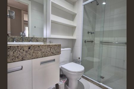 Apartamento à venda com 100m², 3 quartos e 2 vagas Apartamento à venda com 100m², 3 quartos e 2 vagasBanheiro social