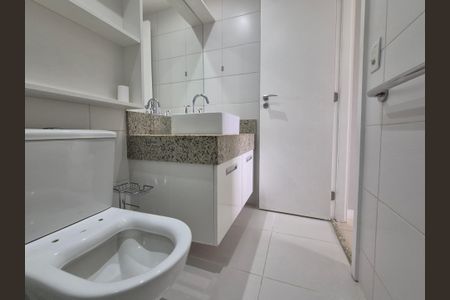 Apartamento à venda com 100m², 3 quartos e 2 vagas Apartamento à venda com 100m², 3 quartos e 2 vagas Banheiro