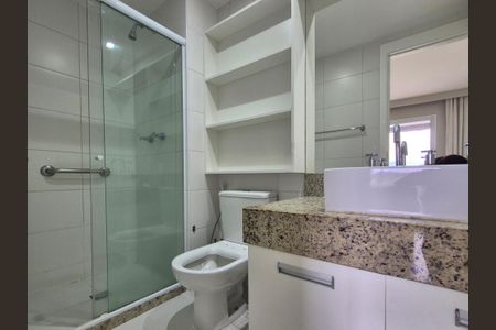 Apartamento à venda com 100m², 3 quartos e 2 vagas Apartamento à venda com 100m², 3 quartos e 2 vagasBanheiro