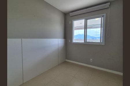 Apartamento à venda com 100m², 3 quartos e 2 vagas Apartamento à venda com 100m², 3 quartos e 2 vagasQuarto